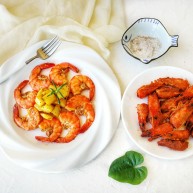 鲜香蒜爆土豆虾焦香椒盐虾头一虾两吃不浪费