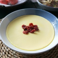 蔓越莓牛奶蒸蛋