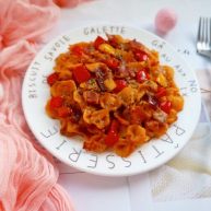 培根炒南瓜蝴蝶面含蝴蝶面的做法