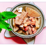 花生莲藕排骨汤