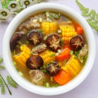 香菇玉米胡萝卜排骨汤