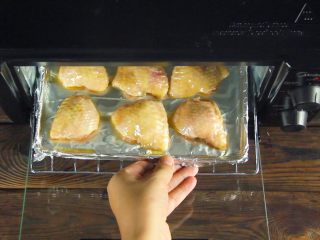 17、鸡翅包饭！颜值逆天 好吃到跳舞,然后就可以放入烤箱了