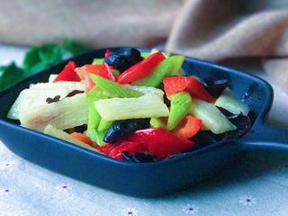 16、五彩缤纷炒时蔬,赶紧动筷吧