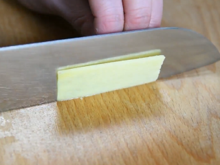 3、可乐鸡翅真的没有你想象的那么难，快来学！,生姜切片