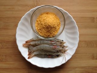 1、日式炸虾,备好所需食材