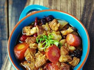 19、红烧牛腩,很下饭的家常菜!