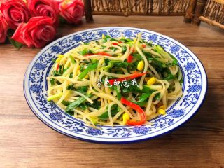 11、豆芽炒韭菜,成品图三