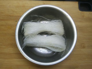 3、蚂蚁上树-肉沫炒粉丝,粉丝