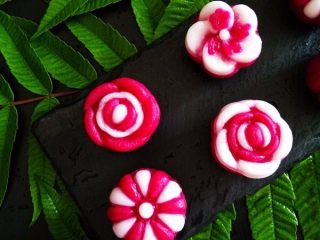 18、莲蓉花朵和果子,成品图。