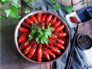 13、香辣小龙虾,成品展示