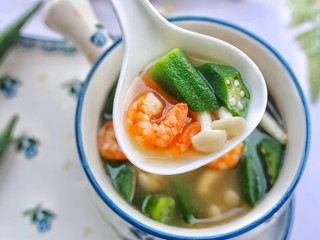 15、秋葵虾仁菌菇汤,好喝到停不下来。