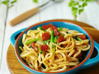 13、香锅炒面,关火，起锅，盛出。