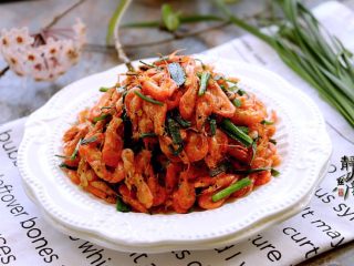 10、独家韭菜炒河虾,口感清香酥脆,食后唇齿留香。