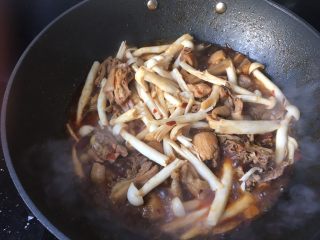 12、家常鸡公煲,继续炖煮