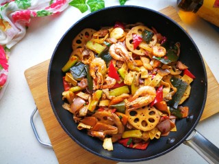 22、麻辣香锅,好吃到爆棚。