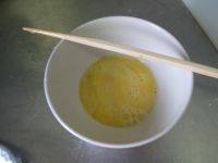 9、迷你黄金薯饼,鸡蛋液打散