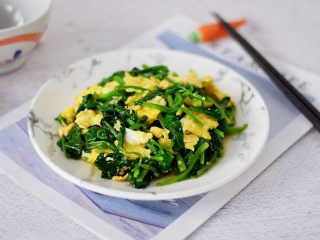12、鸡蛋炒菠菜,成品图