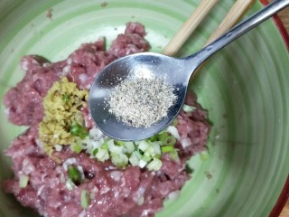 9、冬瓜圆子汤,少许胡椒粉