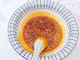 11、酸辣拌面,搅拌均匀备用