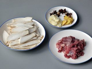 1、水煮肉片,准备材料