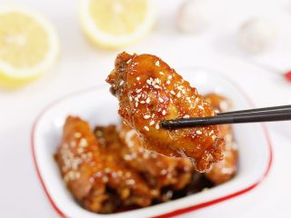 12、蜜汁鸡翅,成品图。