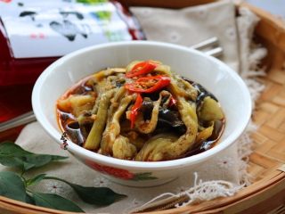 13、凉拌手撕茄子,成品图