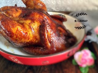 11、豉油鸡,捞出沥干汤汁