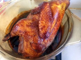 10、豉油鸡,关火不开盖，晾凉（中间可以翻面几次）