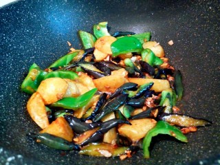 13、家常地三鲜,翻炒均匀就可以了