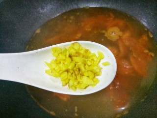 9、紫菜番茄豆腐汤,一勺姜末。