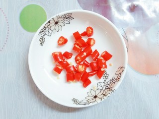 7、拍黄瓜,切成这么大小相等的段！