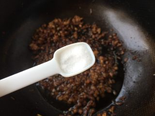 11、香煎豆腐,加精盐