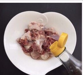 4、辣子鸡~香喷喷火辣辣,料酒半汤匙