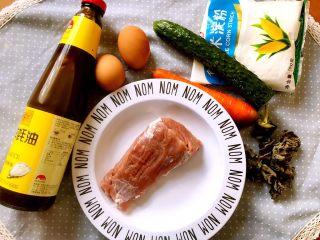 1、木须肉,准备食材