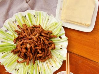 12、京酱肉丝,. 超级好吃。