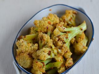 12、孜然花菜，比肉还好吃！,成品无水，类似干煸，但比干煸出来的花菜口感要脆些。