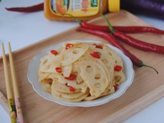 13、酸辣藕片,酸辣可口