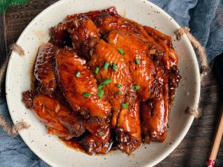 11、可乐鸡翅,装盘开吃！