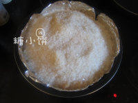 10、盐焗鸡,倒入剩下的海盐铺好