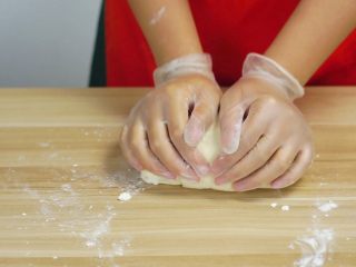 24、洪七公看到也会流三天口水——芳香叫花鸡,揉成光滑的面团