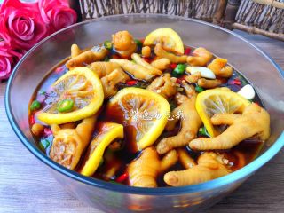 10、酸辣泡爪,成品图二