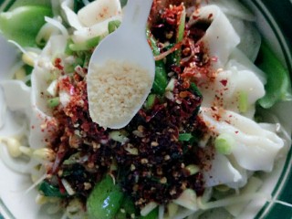 27、油泼扯面,放鸡精