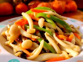 15、清炒白玉菇,搞定咯,来吃吧