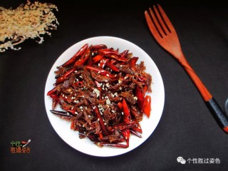 11、灯影牛肉丝,下次要直接多做一些,不然根本不经吃