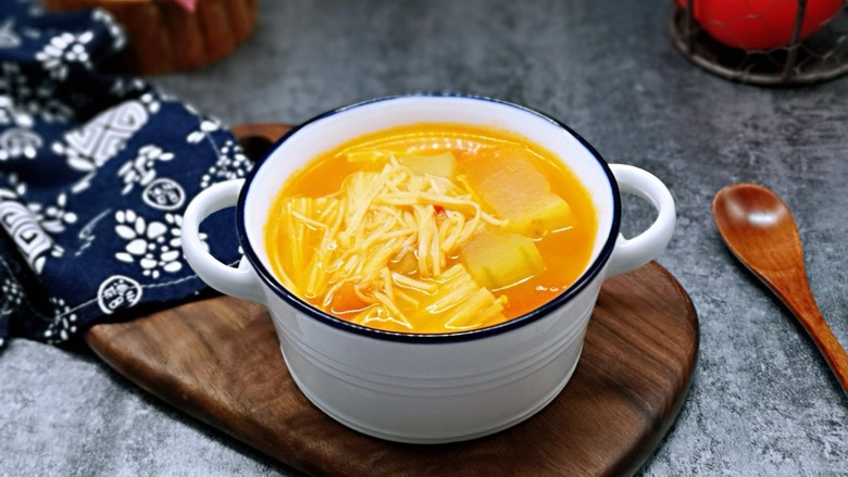 酸甜开胃~番茄金针菇冬瓜汤