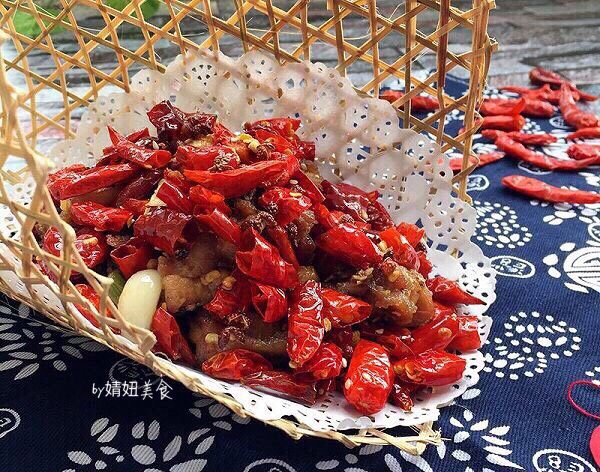 辣子鸡~香喷喷火辣辣