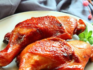 12、蜜汁叉烧烤鸡腿,好了,取出就可以吃了