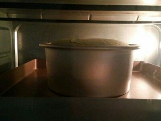 14、绿色美食+抹茶戚风蛋糕,爬高了