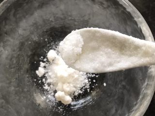 10、鸡丝凉面,一点点盐