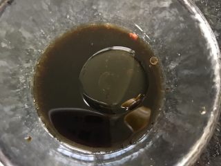 13、鸡丝凉面,滴一点麻油